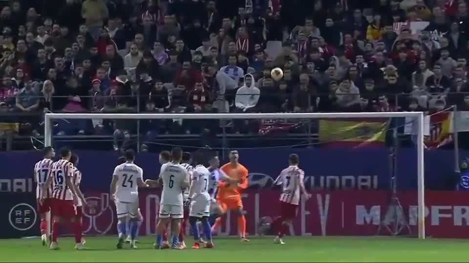 【日职】火腿打击教练八木裕遭断棒击中「脑内出血」 新庄监督：就今天的状况来看没问题，不过不能掉以轻心｜日本职棒